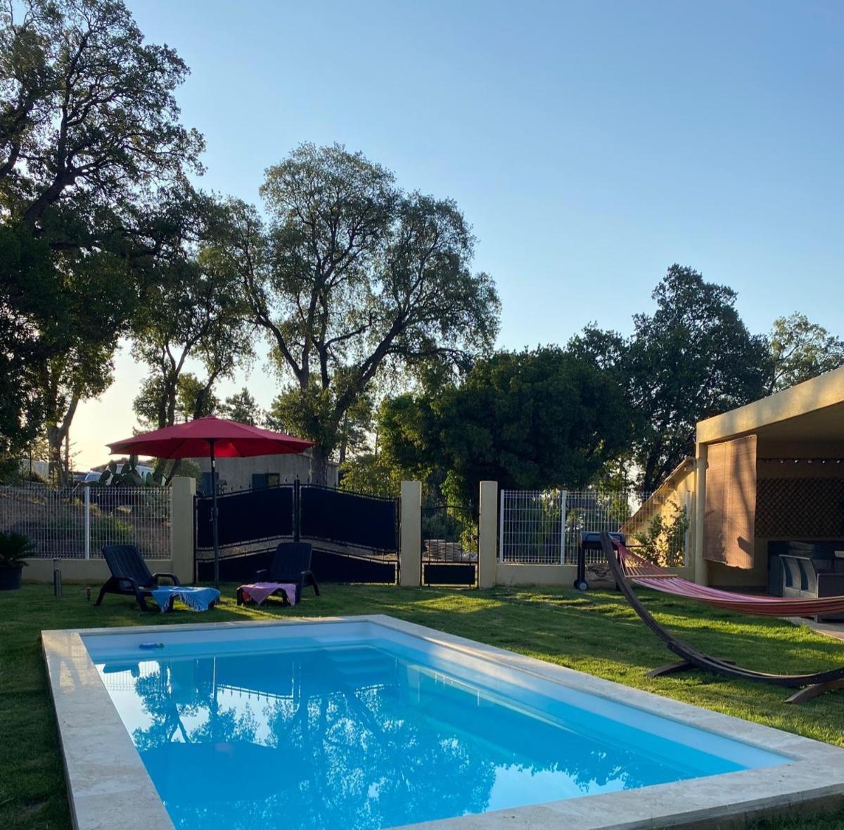 Agreable Rez De Jardin Avec Piscine Et Jacuzzi Lägenhet Cervione Exteriör bild